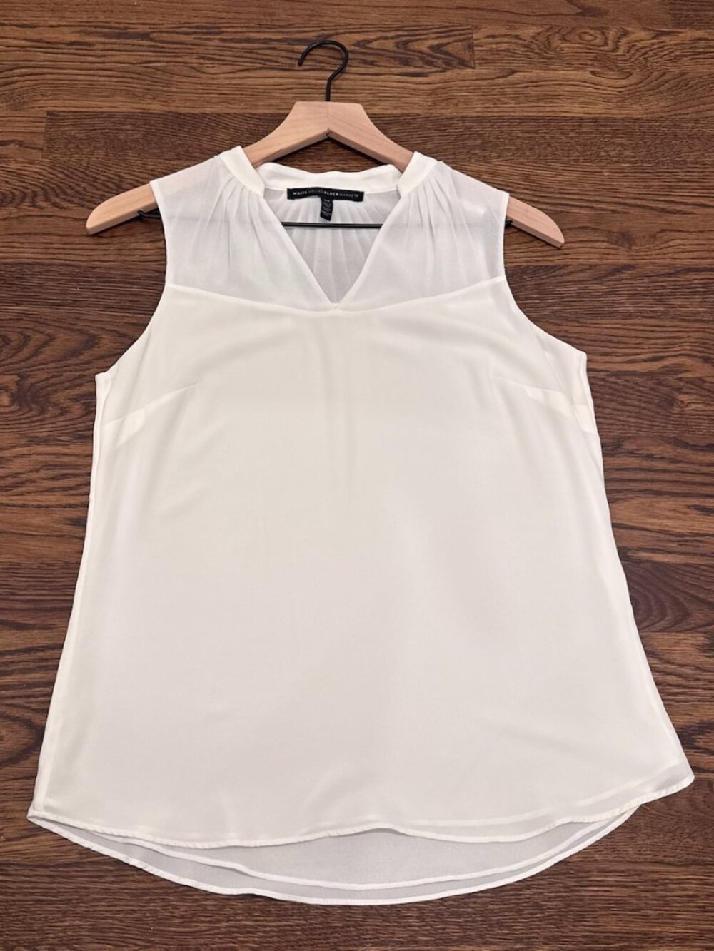White House Black Market/WHBM White/Ecru Pleated Neck Chiffon Blouse Tank Top XS